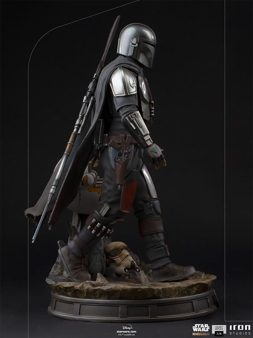 Statue The Mandalorian and The Child - Star Wars: The Mandalorian - Legacy Replica 1/4