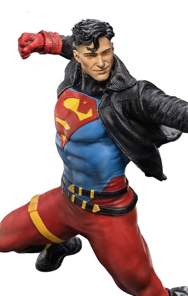 Superboy Statue - DC Comics - Art Scale 1/10