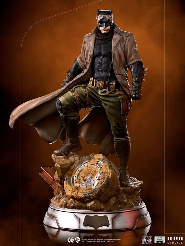Batman Knightmare Statue - Zack Snyder's Justice League - Legacy Replica 1/4