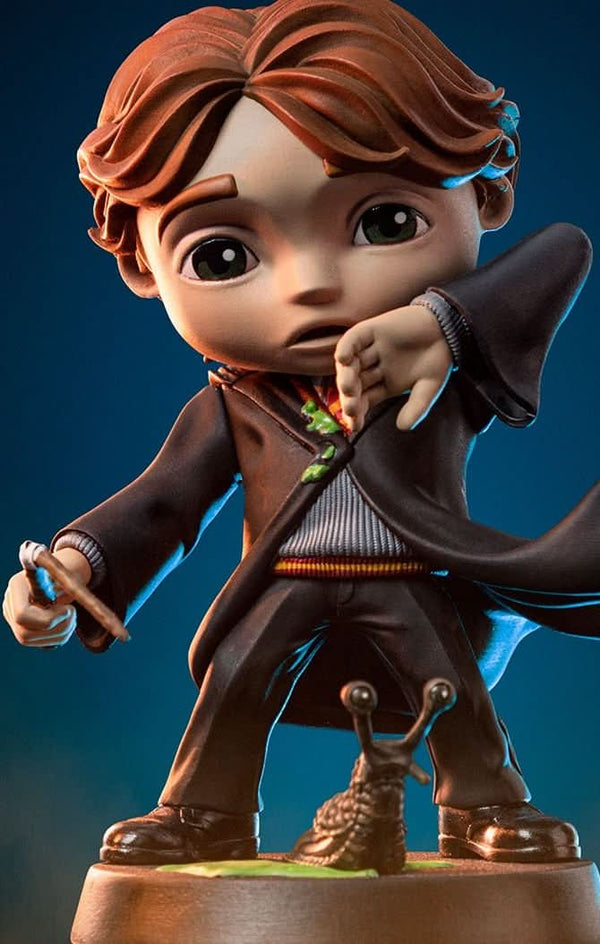 Ron Weasley Broken Wand Figure - Harry Potter - Mini Co.