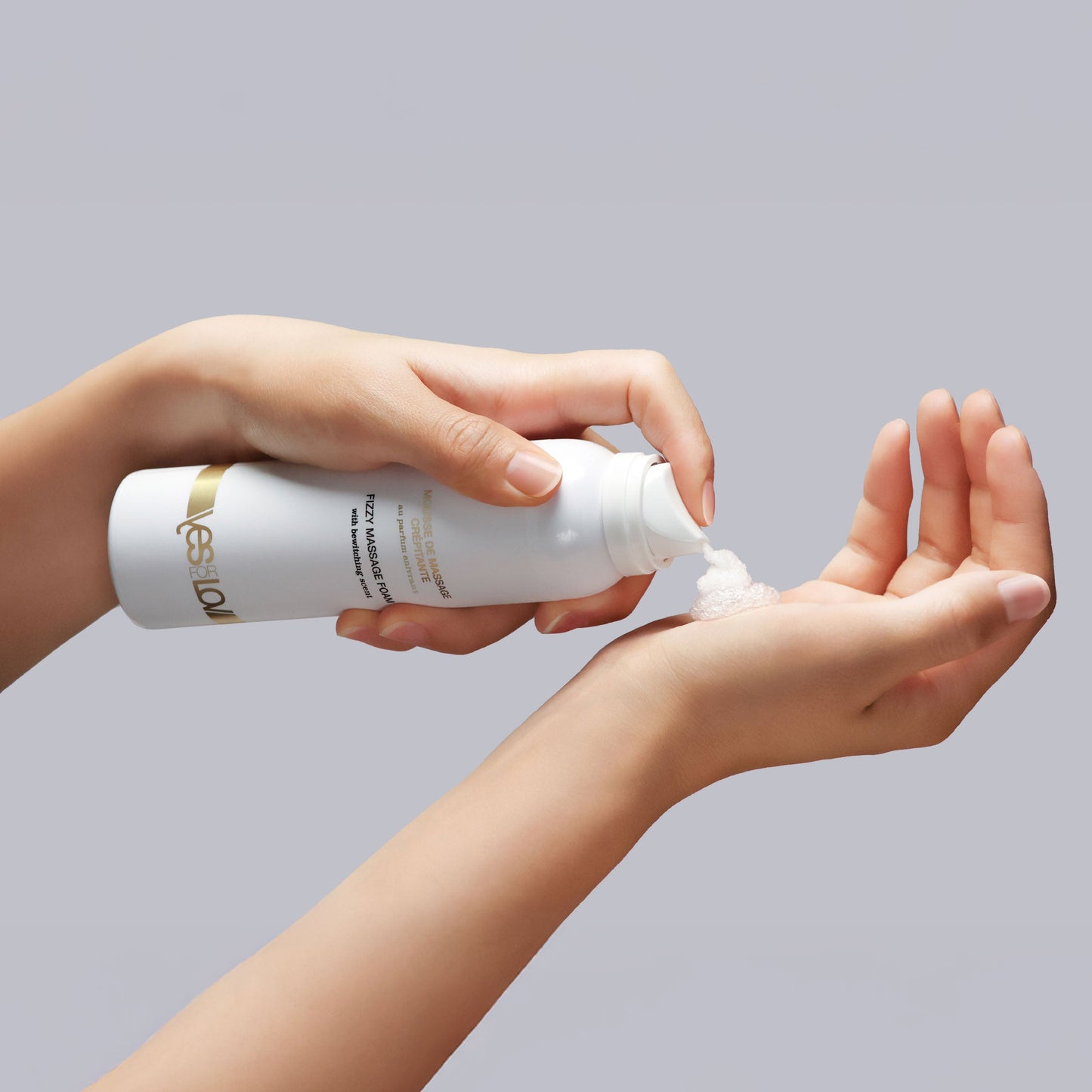 Crackling Massage Foam with an intoxicating scent