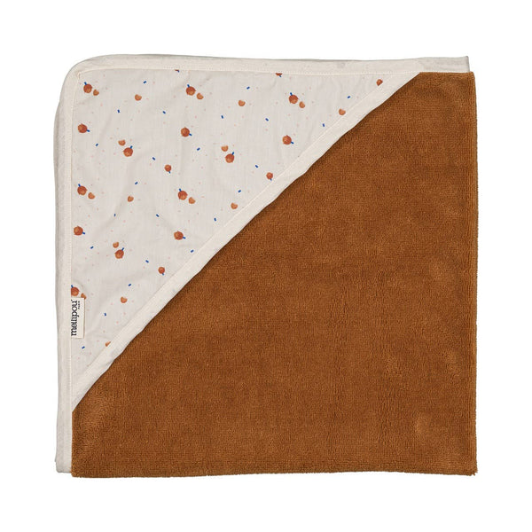 Hazelnut bath cape