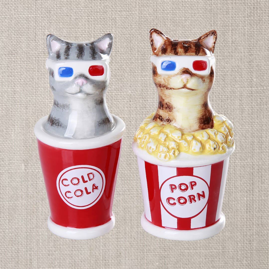 Set of 3D ceramic salt and pepper shakers with kittens