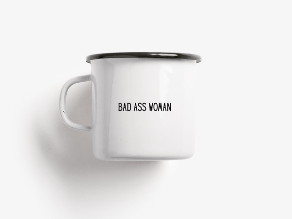 Mug en émail « Bad Ass Woman »