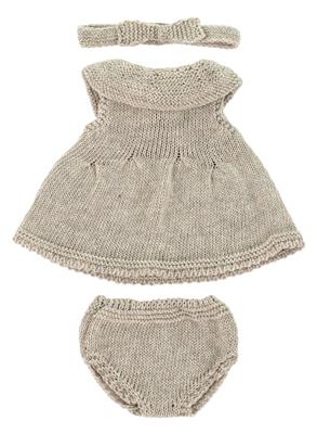 ML Poupées: ENSEMBLE de VÊTEMENTS TRICOTÉ couleur lin fille 32cm, 3 pièces, robe, short et ruban à cheveux, éco et recyclé, sur un cintre, 3+