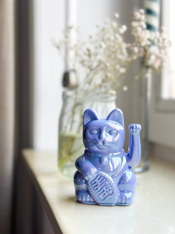 Lucky Blue Bright Cat "Avara"