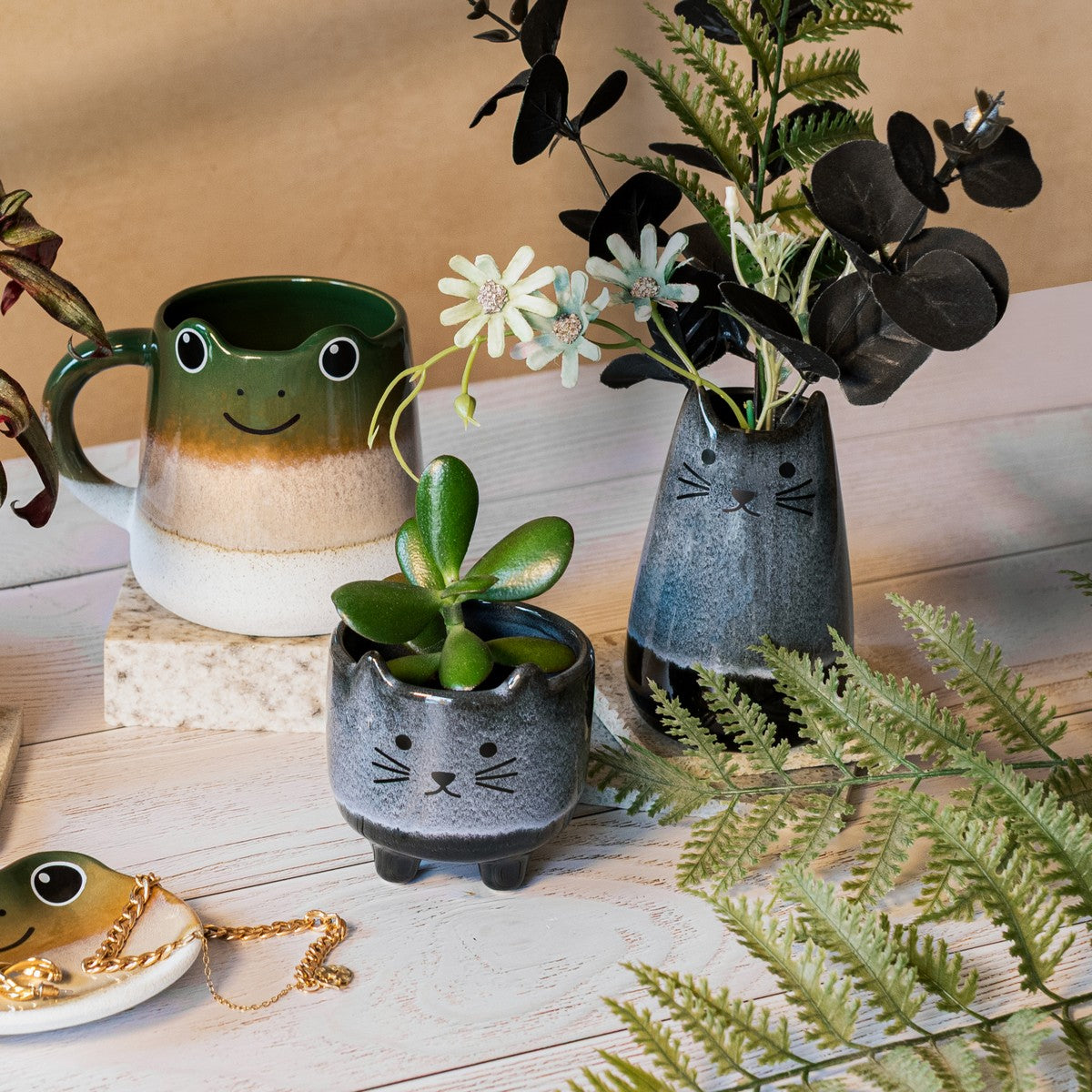Vase Mojave Chat