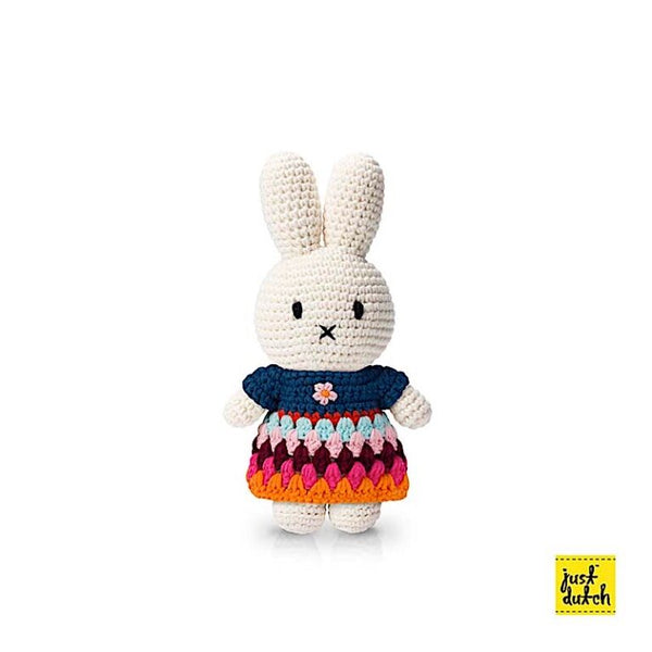Peluche en Crochet Miffy - Robe Arc-en-ciel