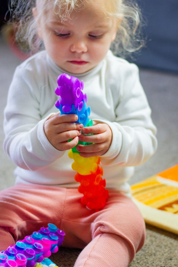 LIGHT-UP PUSH & SUCTION CATERPILLAR