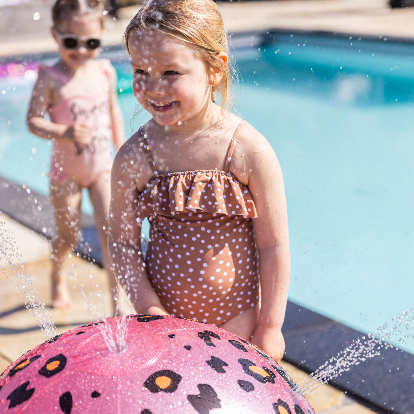 Inflatable Water Sprayer Ball - Pink/Gold - Safari Chic
