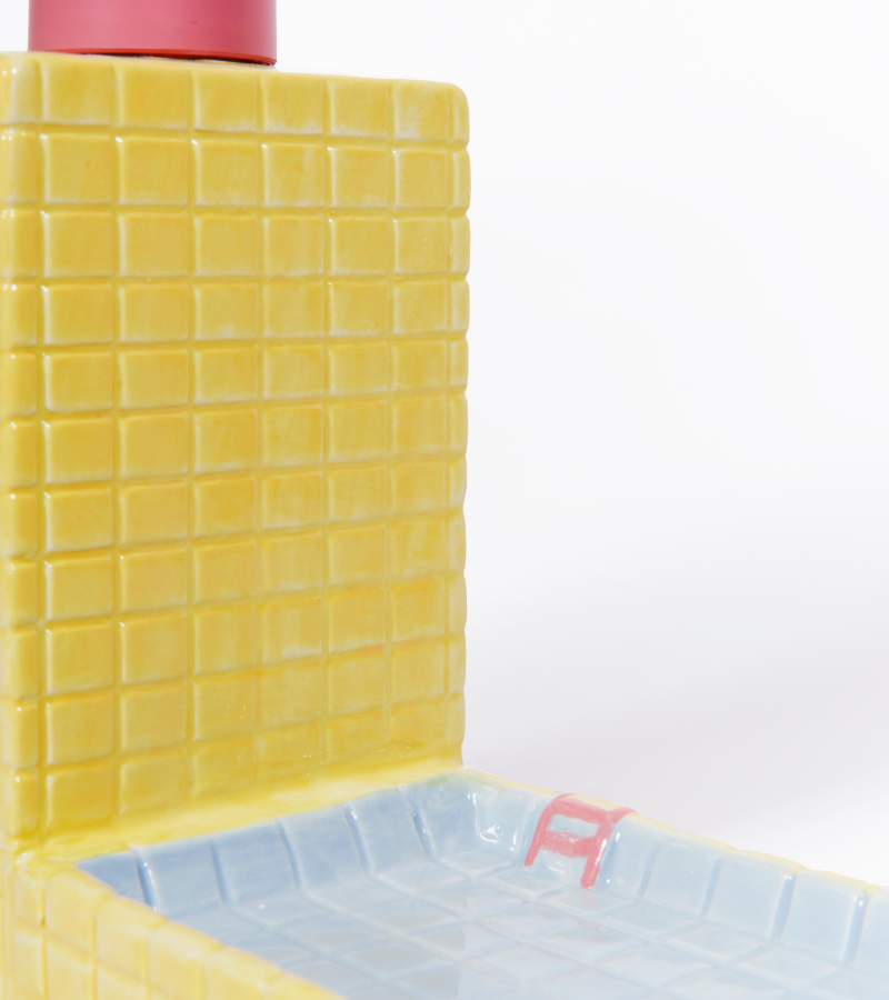 Distributore di sapone per piscina