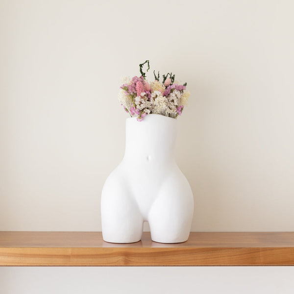 Vase sculptural Nude en céramique – Oito.Atelier – vue 2