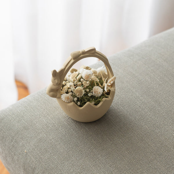 Panier avec lapin en céramique – Oito.Atelier
