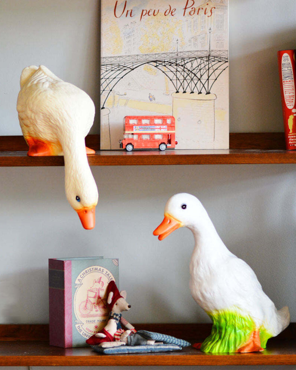 Duck Looking Down Lamp
