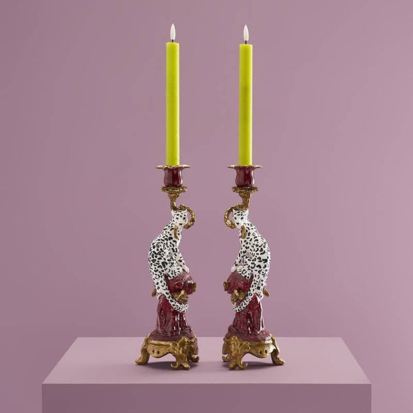 Leo chandelier, 2 types. Poly resin, 11 x 10.5 x 33 cm