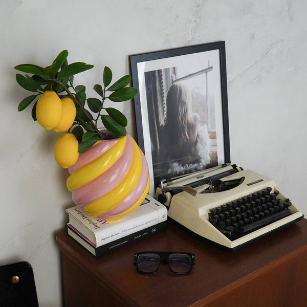 Flower vase - Swirl vase - Ceramic - Yellow/Light pink - 20x20x21.5 cm