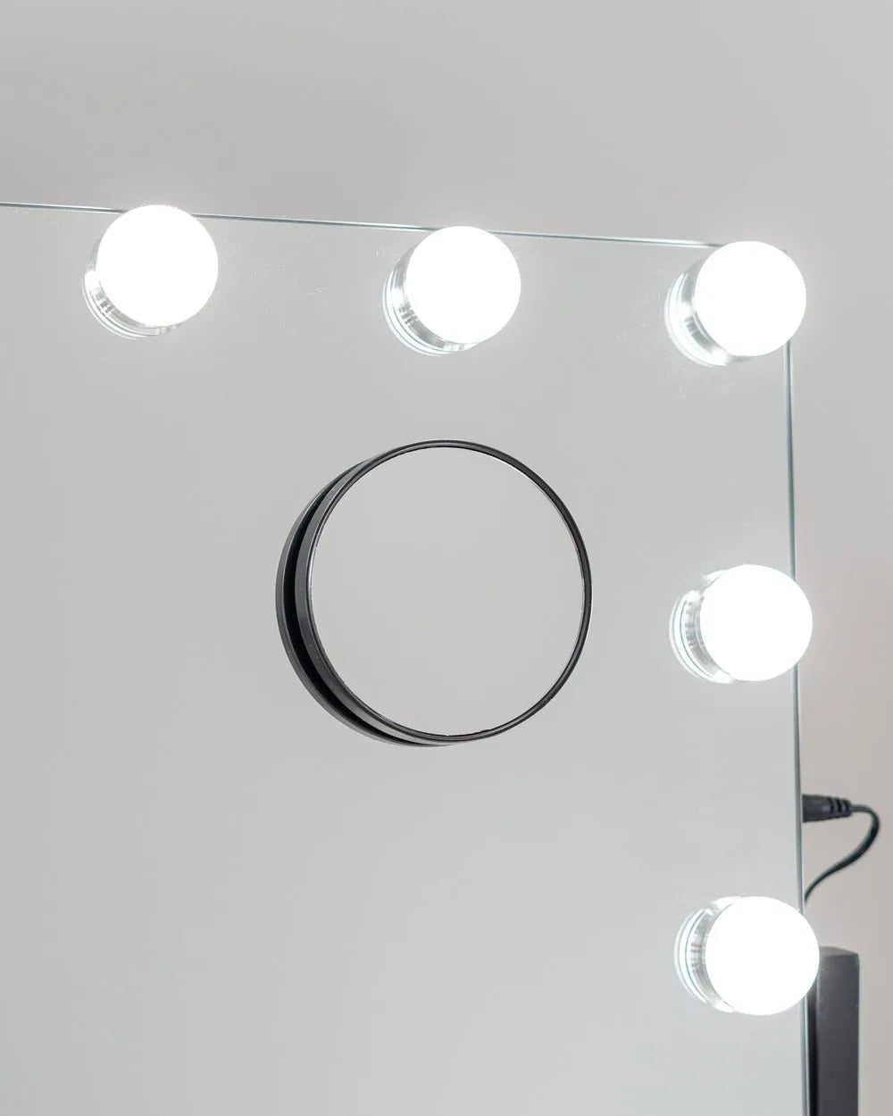 LED Makeup Mirror - BELLA