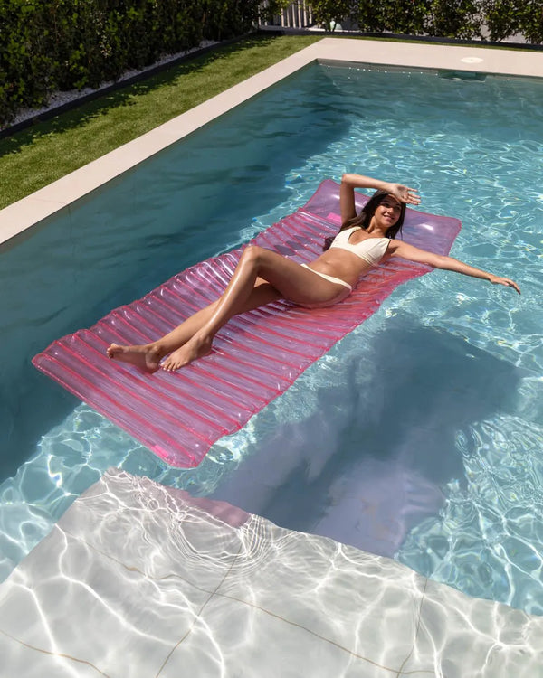 Pink lounging float - MILOS
