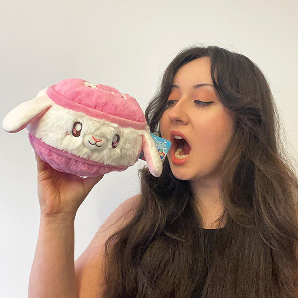 Peluche Mini Squishable – Lapin Macaron