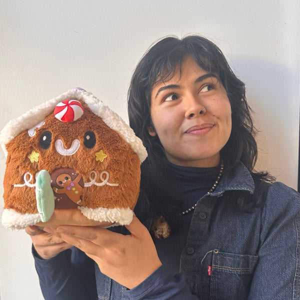Peluche Comfort Food – Maison en Pain d’Épices