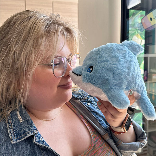 Dolphin Snacker