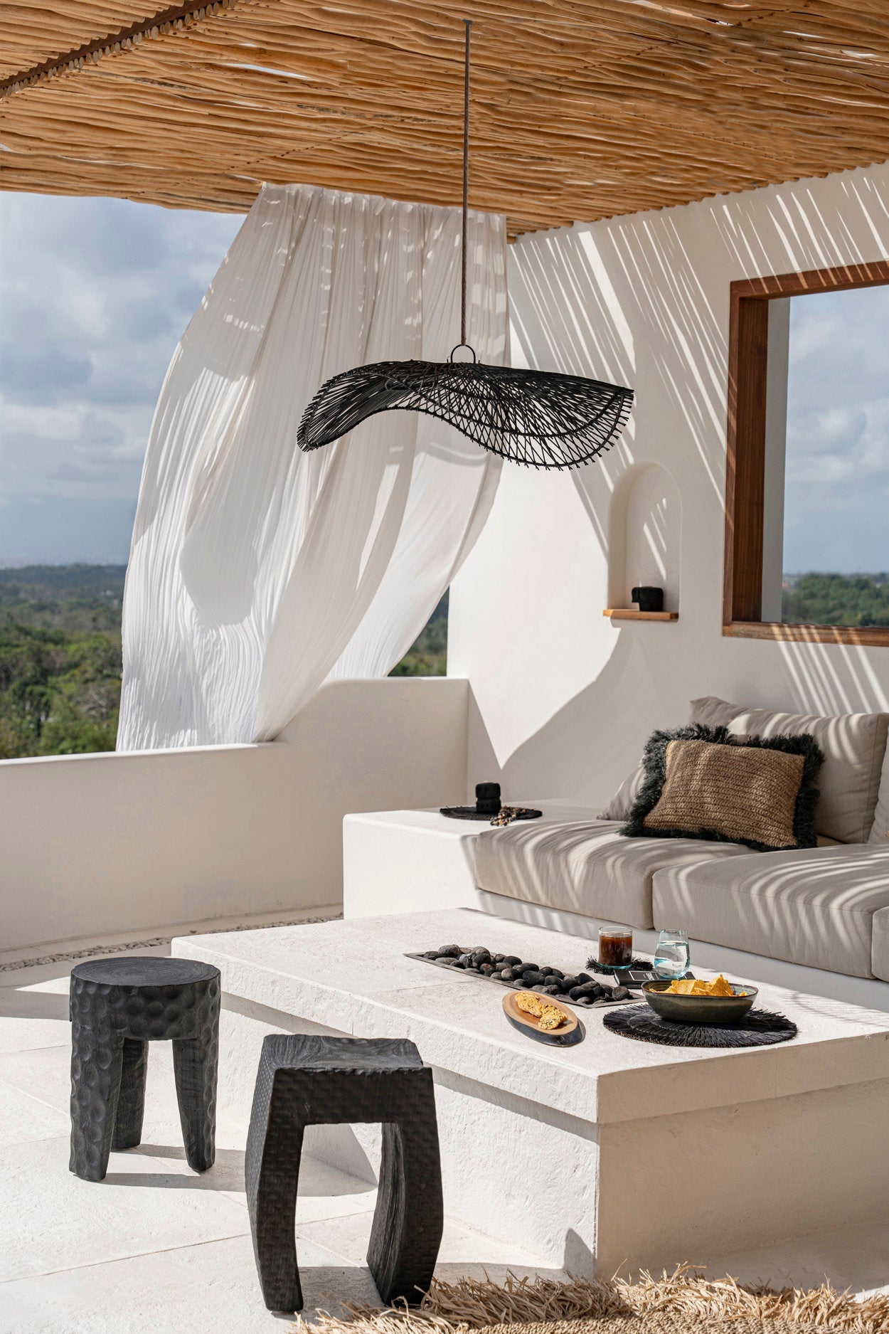 Suspension Chapeau – Noir L, 75 × 20 cm