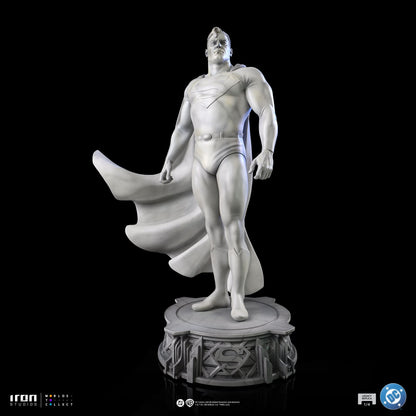 Superman Statue (Marble Version) - DC Trinity - Legacy Replica 1/4 - Iron Studios