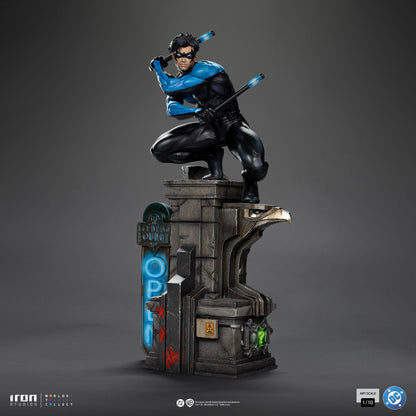Pre-Order - Nightwing Statue - DC Comics - Art Scale 1/10 - Iron Studios