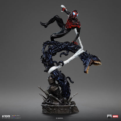 Miles Morales Statue - Spider-Man vs Villains Diorama - BDS Art Scale 1/10 - Iron Studios