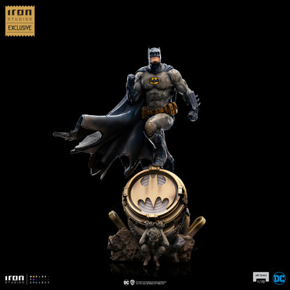 Batman Deluxe Statue (2023 Event Exclusive) - DC Comics - Art Scale 1/10 - Iron Studios