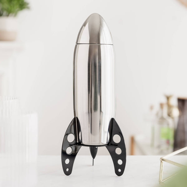 Shaker per cocktail a forma di razzo