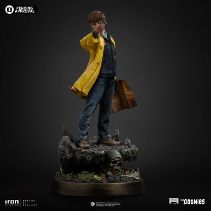 Pre-Order - Mikey Walsh Statue - The Goonies - Art Scale 1/10 - Iron Studios