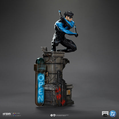 Pre-Order - Nightwing Statue - DC Comics - Art Scale 1/10 - Iron Studios