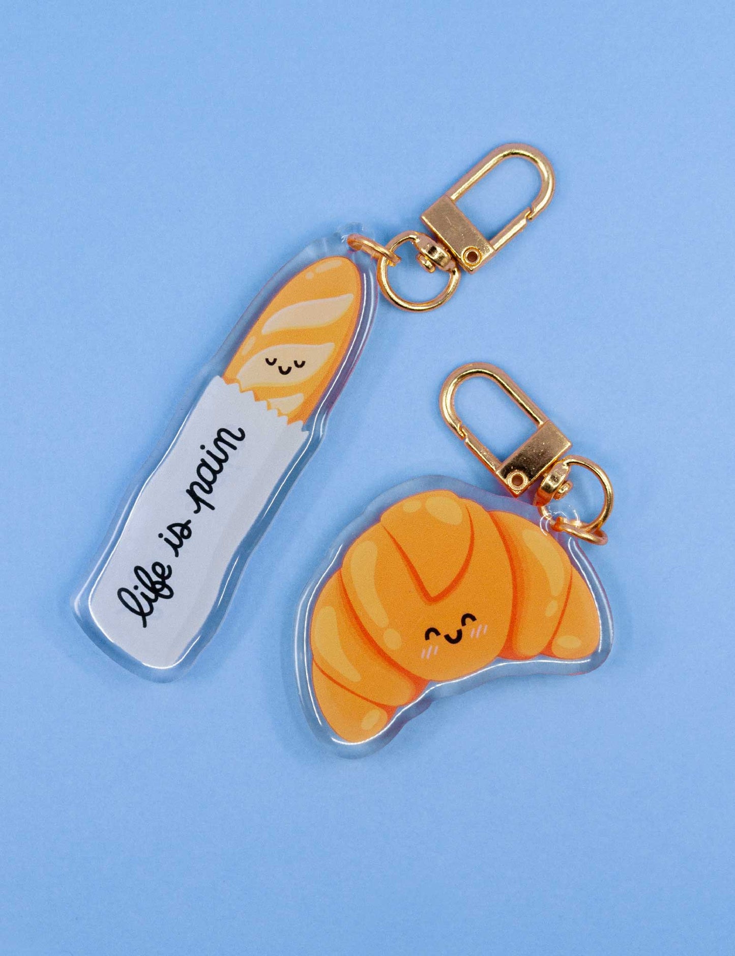 Porte-clés acrylique Croissant Kawaii – Boulangerie française | Joanna Behar – vue 4