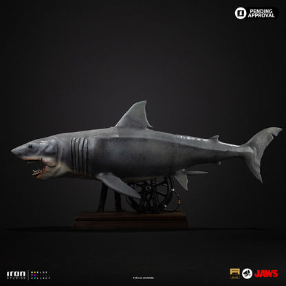 Pre-Order - Steven Spielberg Statue (Jaws 50th Anniversary) - Jaws - Art Scale 1/10 - Iron Studios