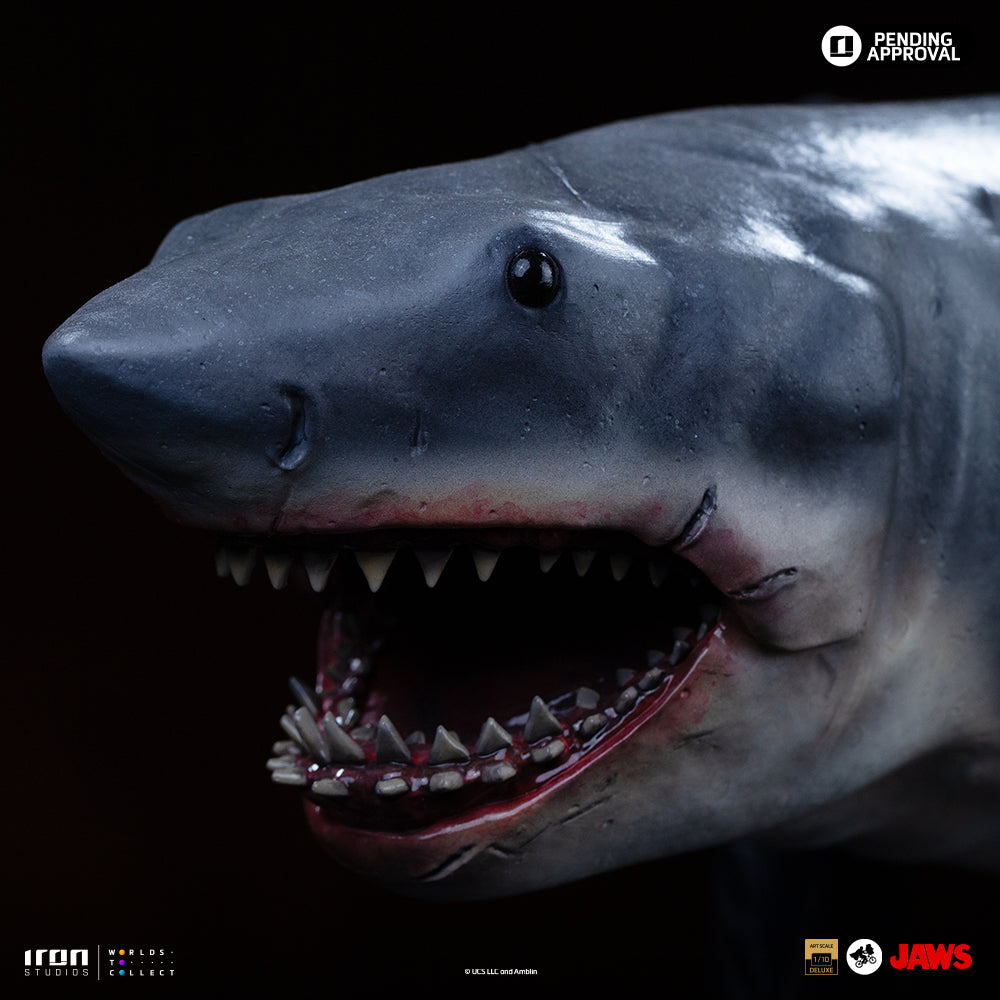 Pre-Order - Steven Spielberg Statue (Jaws 50th Anniversary) - Jaws - Art Scale 1/10 - Iron Studios