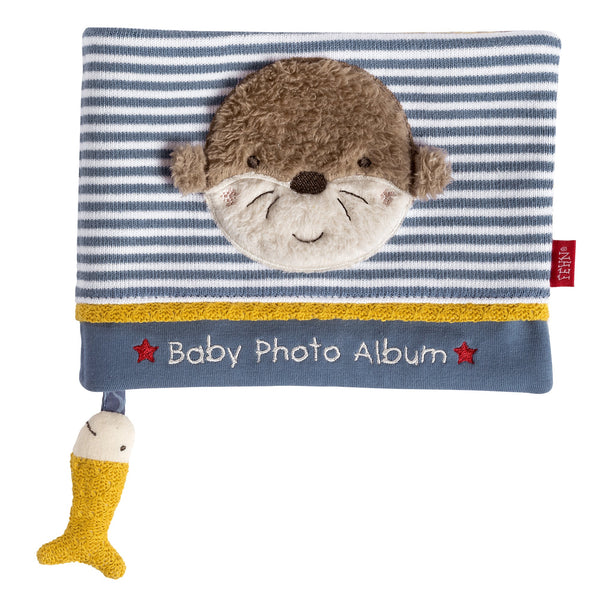Otter Theo Photo Album