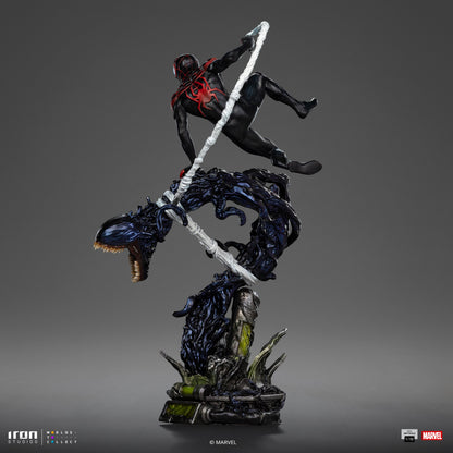 Miles Morales Statue - Spider-Man vs Villains Diorama - BDS Art Scale 1/10 - Iron Studios