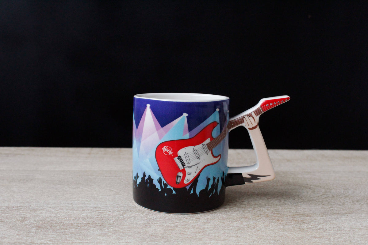 Tazza rock con chitarra elettrica