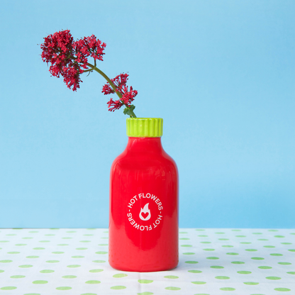 Vase sauce piquante