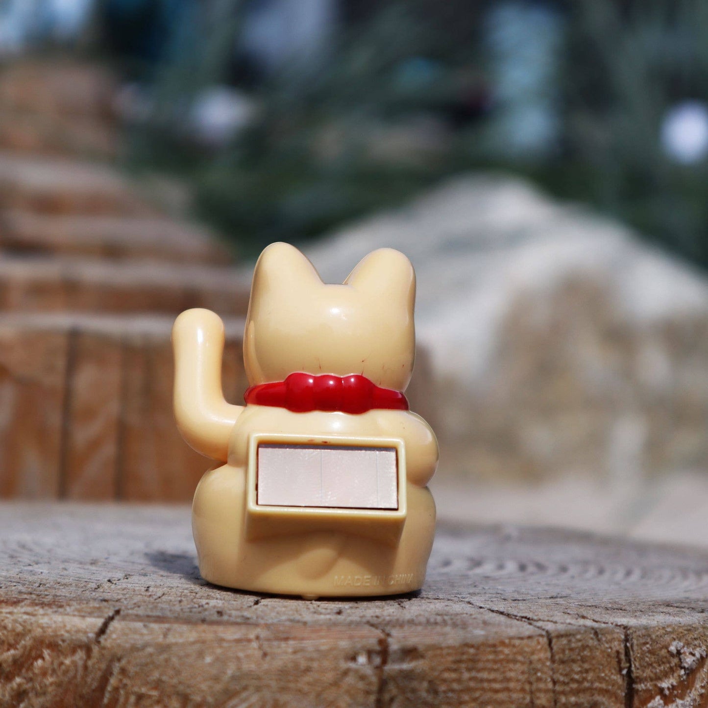 Lucky solar beige mini cat 5cm