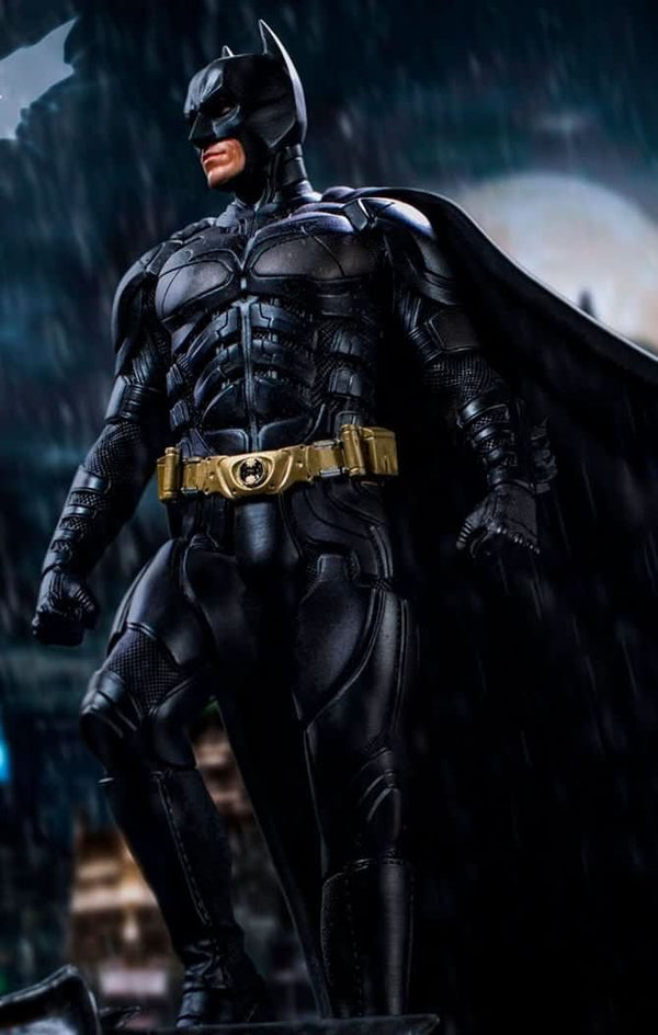 Batman Deluxe Statue - The Dark Knight - Art Scale 1/10 - DC Comics