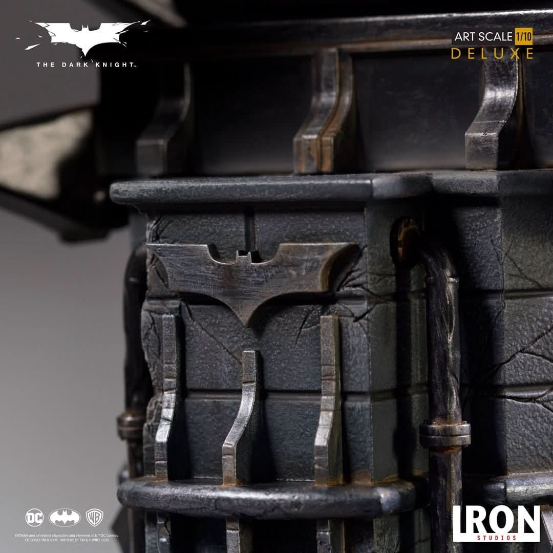 Batman Deluxe Statue - The Dark Knight - Art Scale 1/10 - Iron Studios