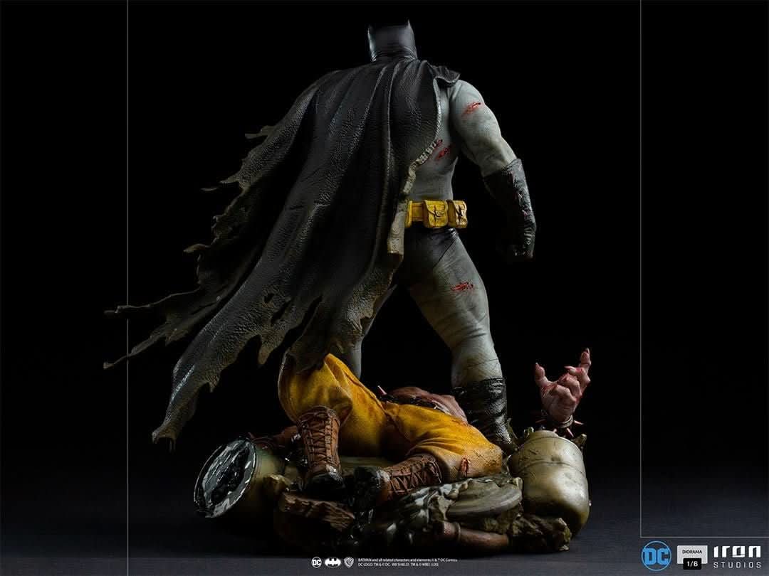 Batman - The Dark Knight Returns - DC Comics - 1/6 Diorama - Iron Studios