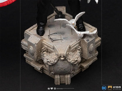 Statue Clark Kent - DC Comics - Art Scale 1/10
