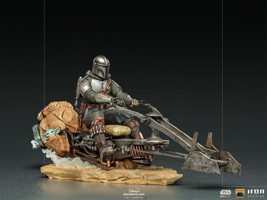 The Mandalorian on Speeder Bike Statue - Star Wars: The Mandalorian - Art Scale 1/10 - Iron Studios