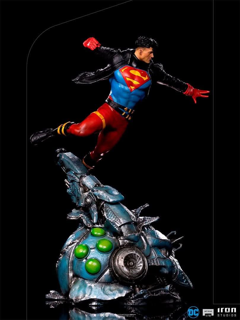 Superboy Statue - DC Comics - Art Scale 1/10 - Iron Studios