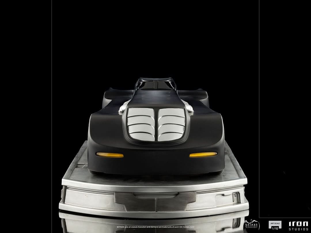 Batmobile Statue - Batman Animated Series - Art Scale 1/10 - Iron Studios