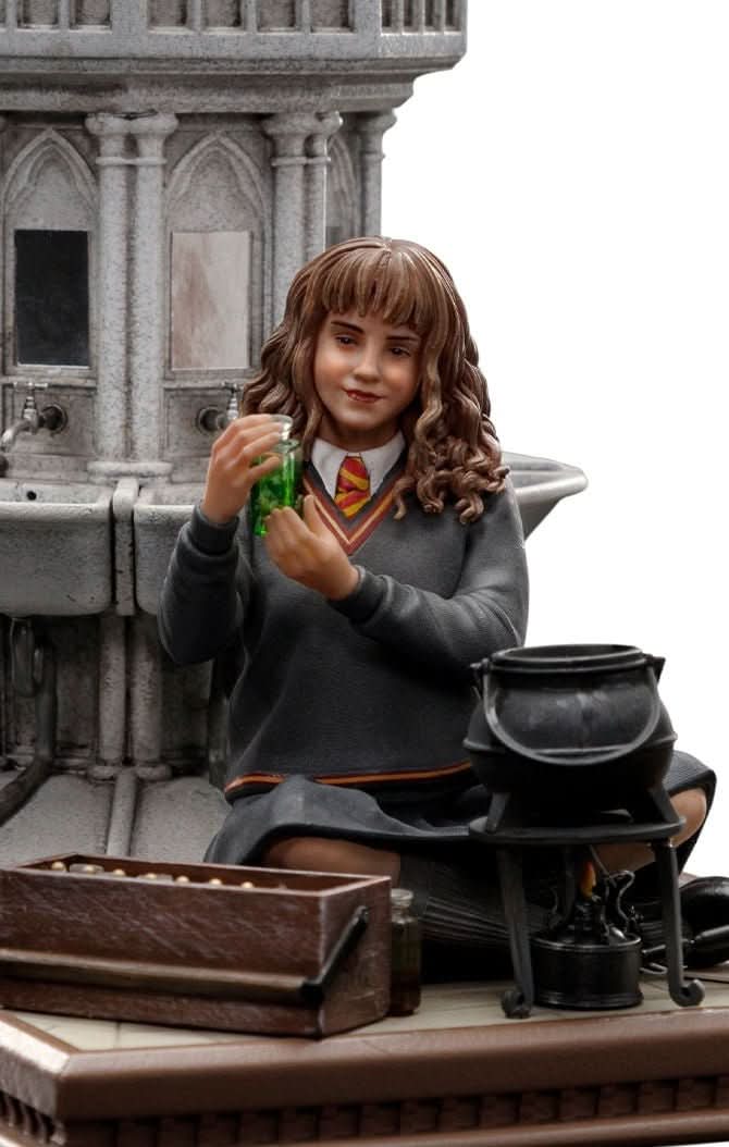 Hermione Granger Polyjuice Version Deluxe Statue - Harry Potter - Art Scale 1/10