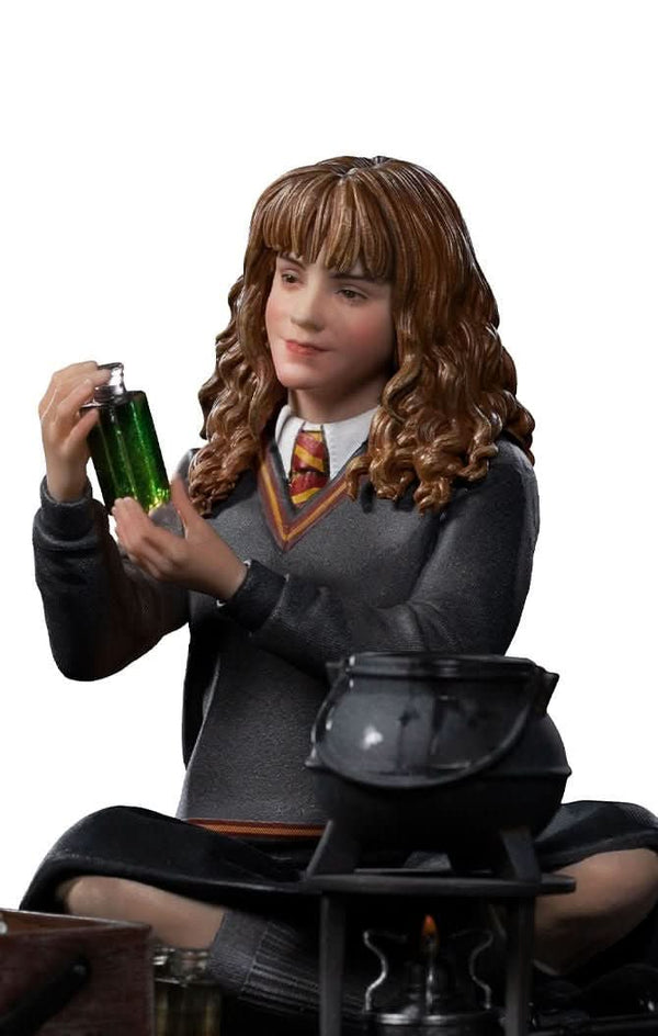 Hermione Granger Polyjuice Statue - Harry Potter - Art Scale 1/10
